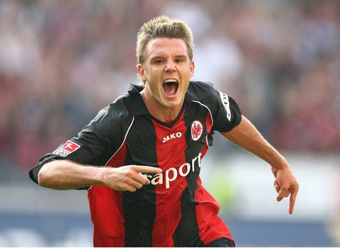 赛中多次扮 赛中多次扮